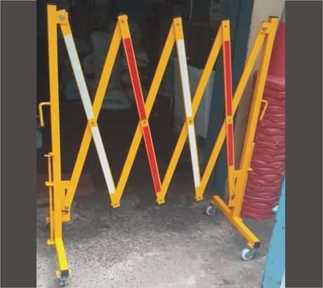 safety-barricades-plastic